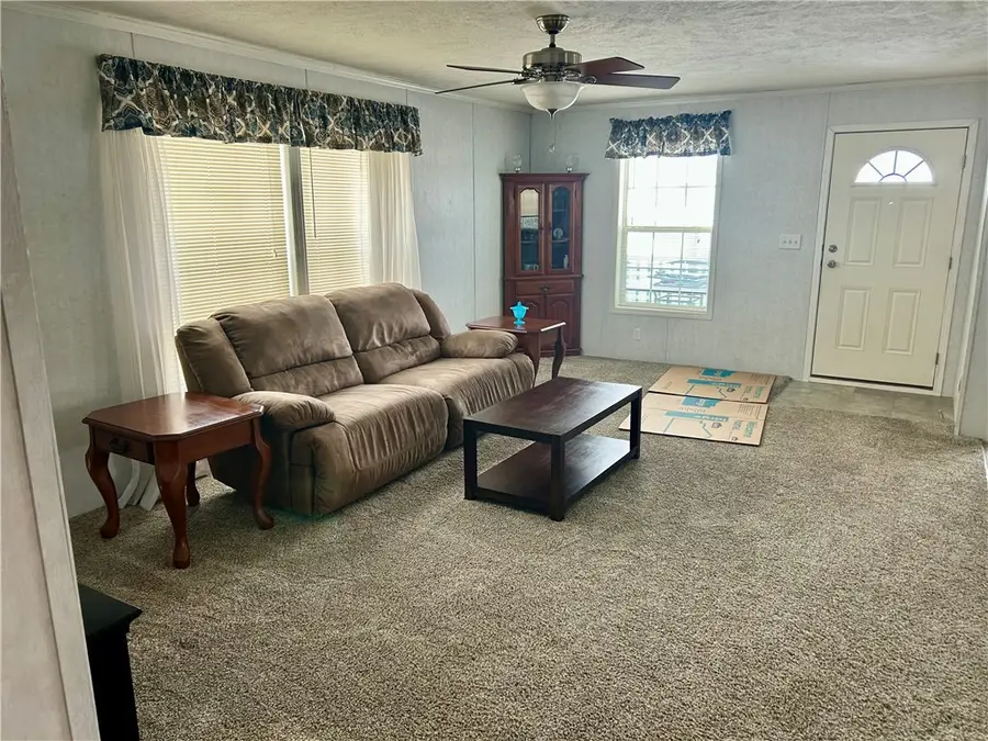 711 Slate Ave, Cranberry Township, PA 16066 - #3