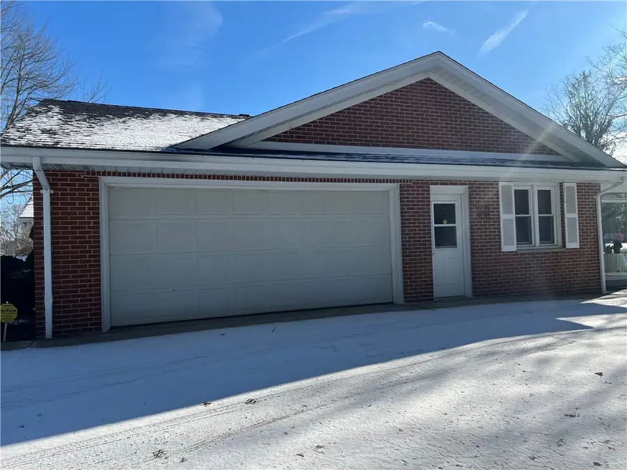 108 Okinawa Drive, Neshannock Township, PA 16105 - #2