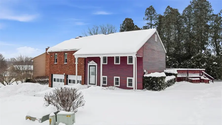 106 Windmill Road, Oak Hills, PA 16002 - Image #2