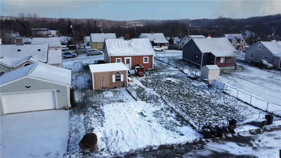 36 2nd St, Lawrence, PA 15055 - Image #2