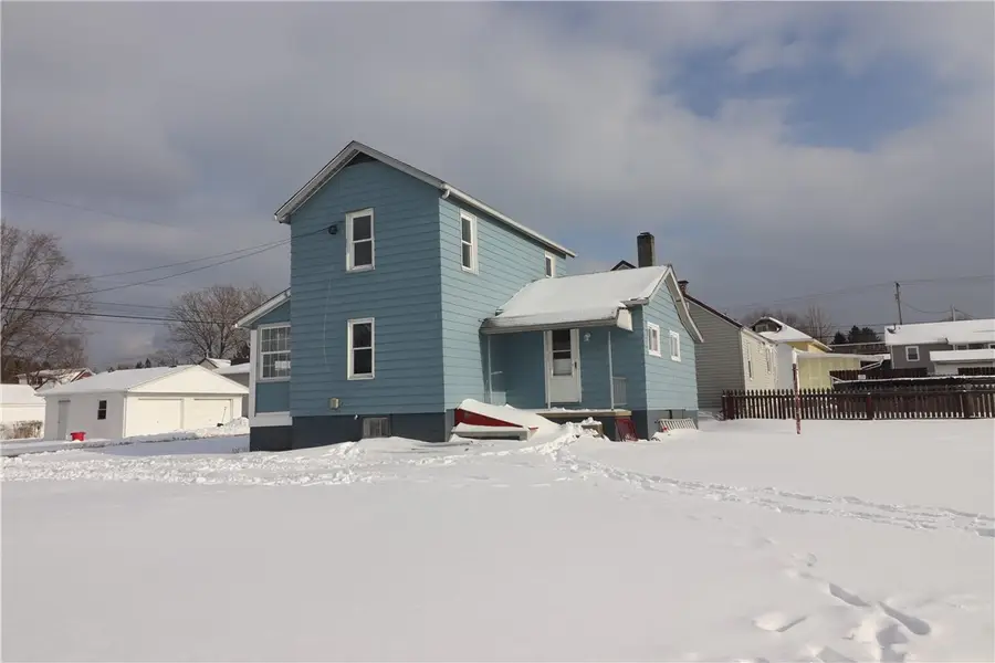 2245 Raymond Ave, Loyalhanna, PA 15650 - Image #2