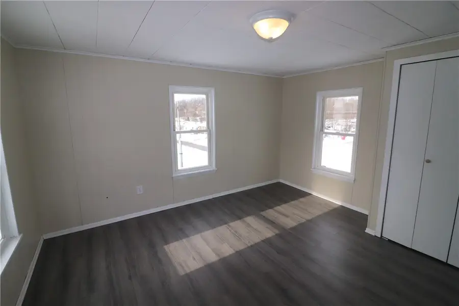 2245 Raymond Ave, Loyalhanna, PA 15650 - Image #3