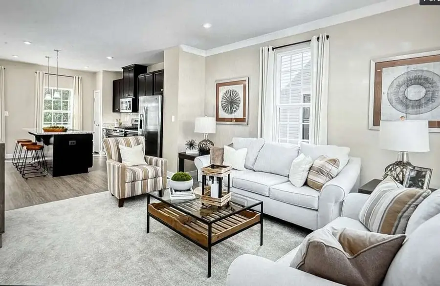 233 Chesna Dr, Whitehall, PA 15234 - Image #3