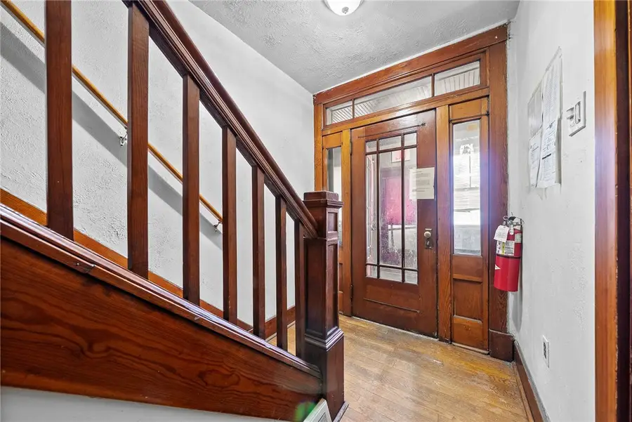 2208 Duss Avenue, Ambridge, PA 15003 - #3