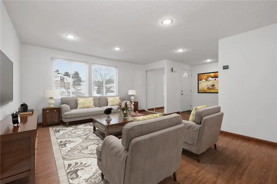 4360 Hemlock Cir, Allison Park, PA 15101 - #2