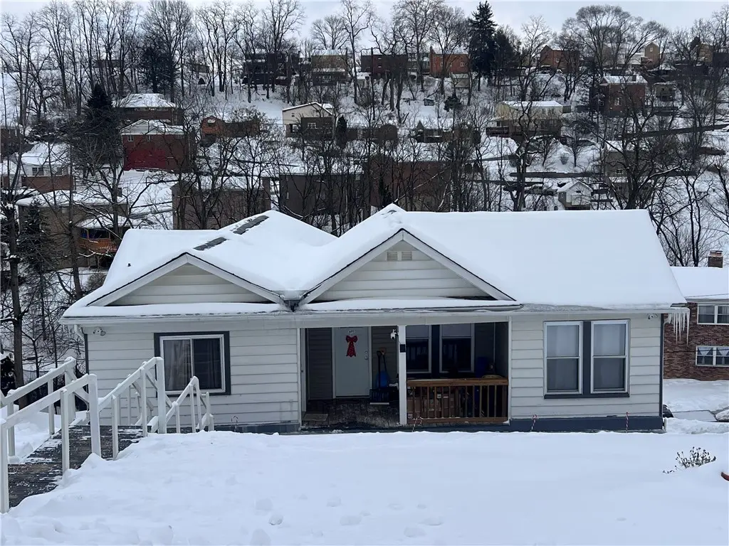 61 Pointview Rd, Brentwood, PA 15227 - #1