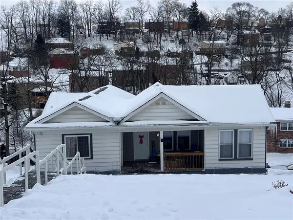 61 Pointview Rd, Brentwood, PA 15227