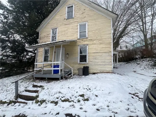 220 Mylan St, Oil City, PA 16301