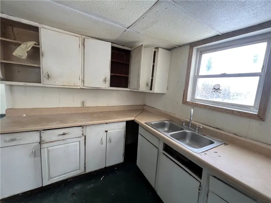 220 Mylan St, Oil City, PA 16301 - Image #3