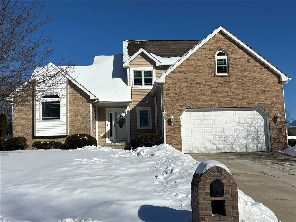 133 Janyce Dr, Hempfield, PA 15601 - Image #1