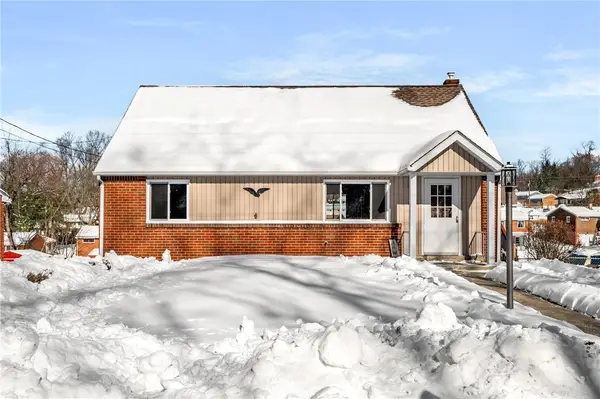 678 Colonial Manor Rd, North Huntingdon, PA 15642