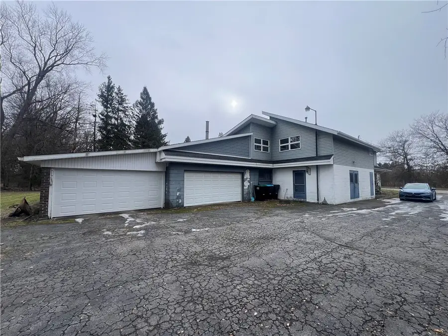 129 S Buhl Farm Drive, Hermitage, PA 16148 - Image #3