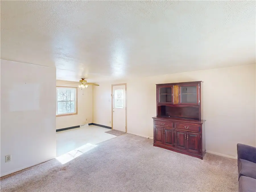 135 Thomas Ave, Butler, PA 16001 - Image #3