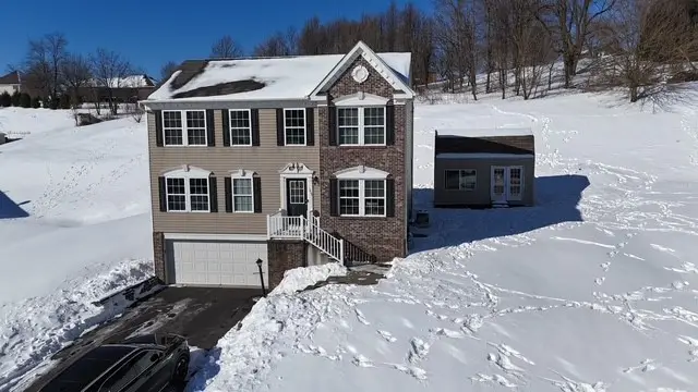 515 Galileo Dr, Rostraver, PA 15012 - #2