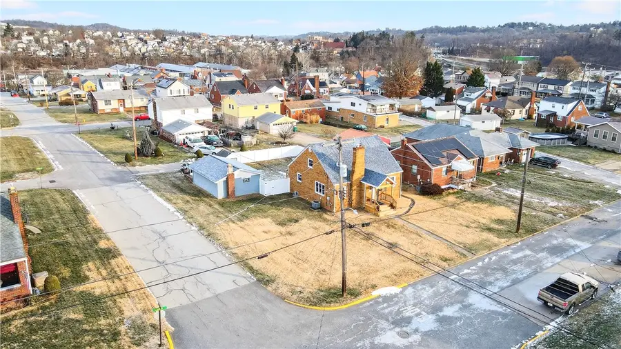 492 Madison Ave, Heidelberg, PA 15106 - #3