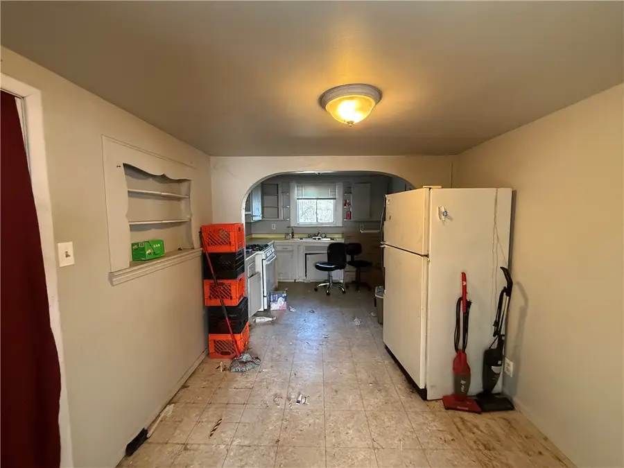 204 Mccoy Rd, Stowe, PA 15136 - #3