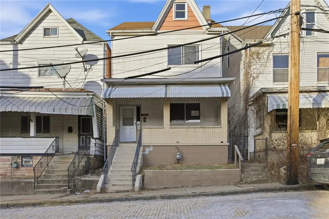 764 Mary St, McKees Rocks, PA 15136 - #1