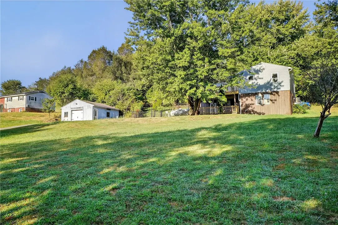 208 Mccleary Rd, Hookstown, PA 15050 - #1