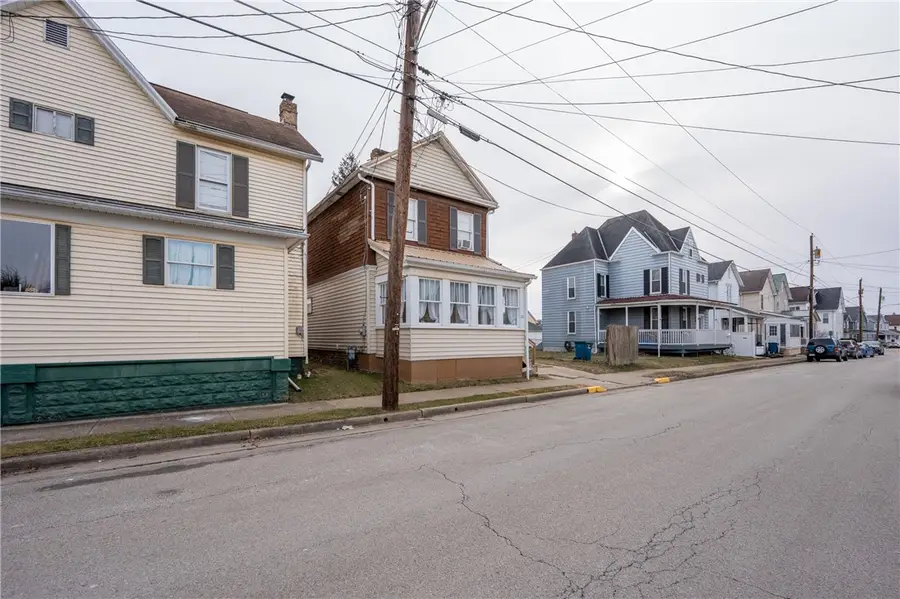 20 Avenue B, Latrobe, PA 15650 - #3