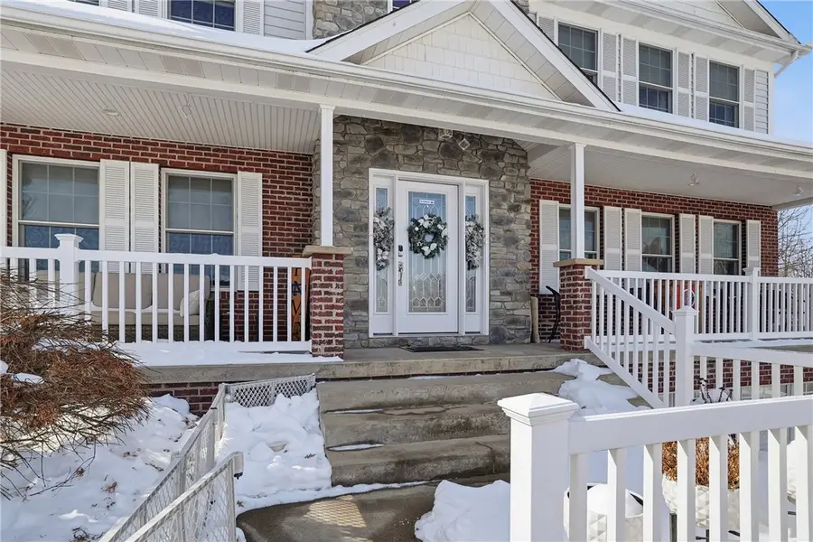 100 Mary St, Center, PA 15061 - #2