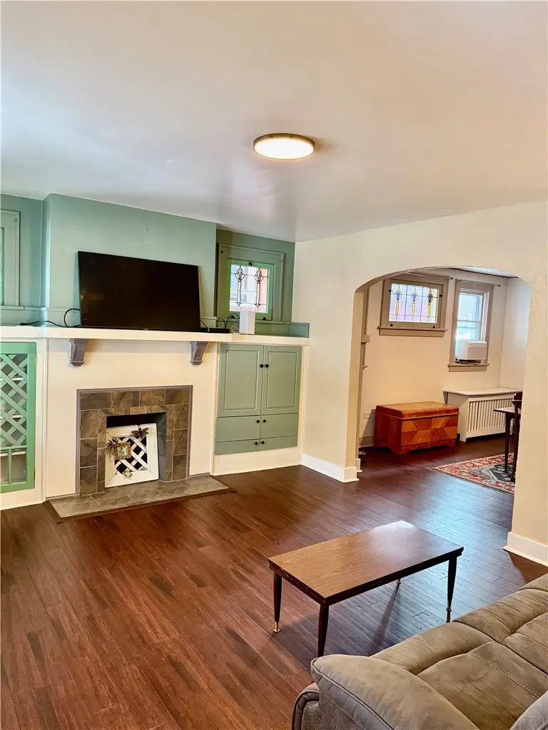 2812 Brentwood Ave, Brentwood, PA 15227 - #3