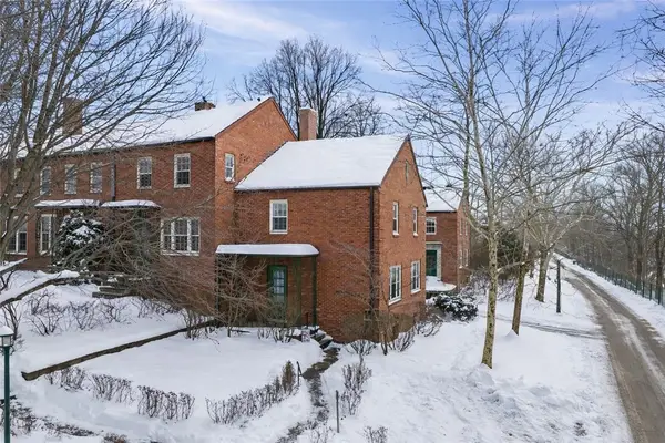 401 Olympia, Mt Washington, PA 15211