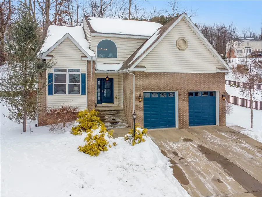 110 Cornerstone Ct, Venetia, PA 15367 - Image #2