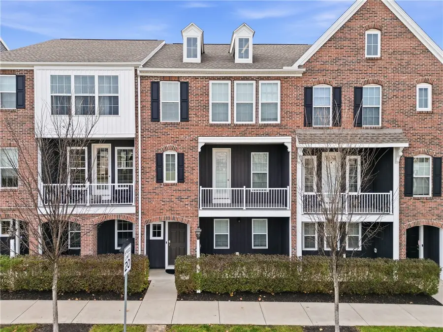 117 Meeder Ln, Cranberry Township, PA 16066 - Image #2