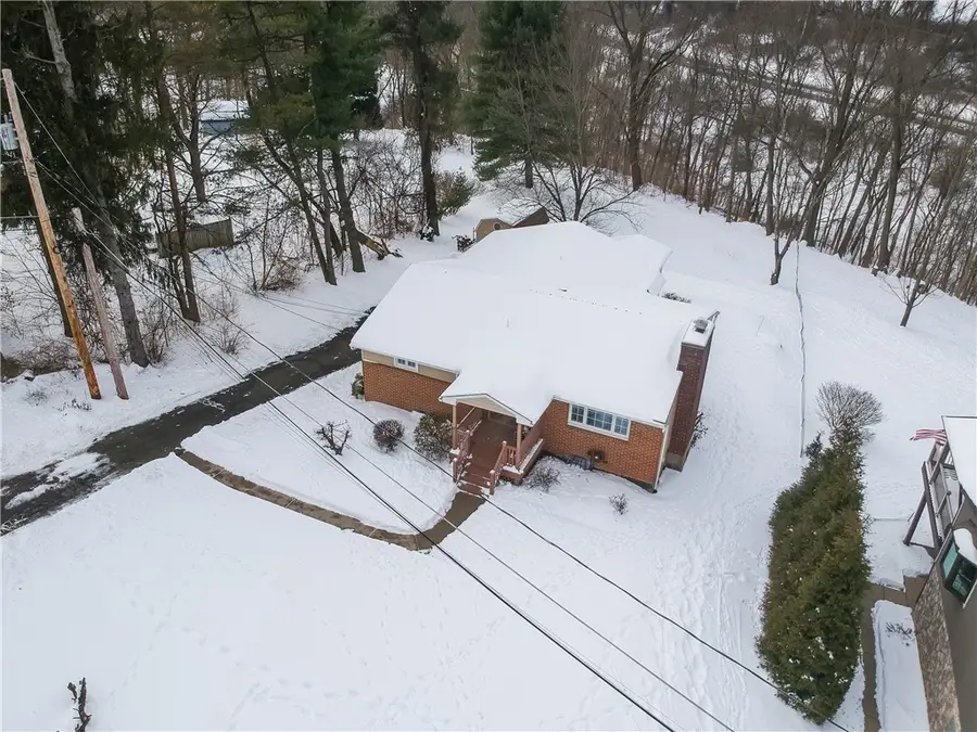 426 Bryan Drive, Findlay, PA 15108 - #2