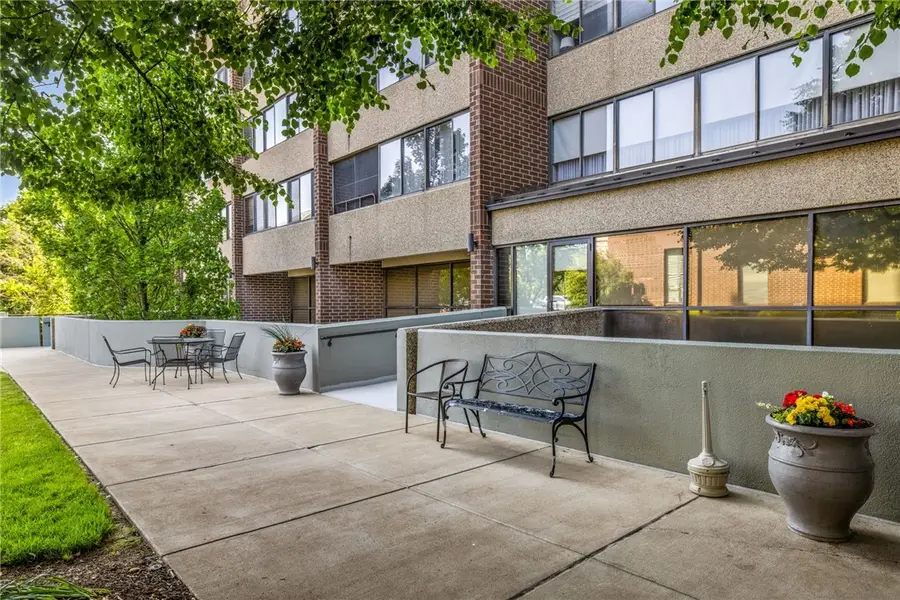 750 Washington Road #409, Mount Lebanon Township, PA 15228 - #3