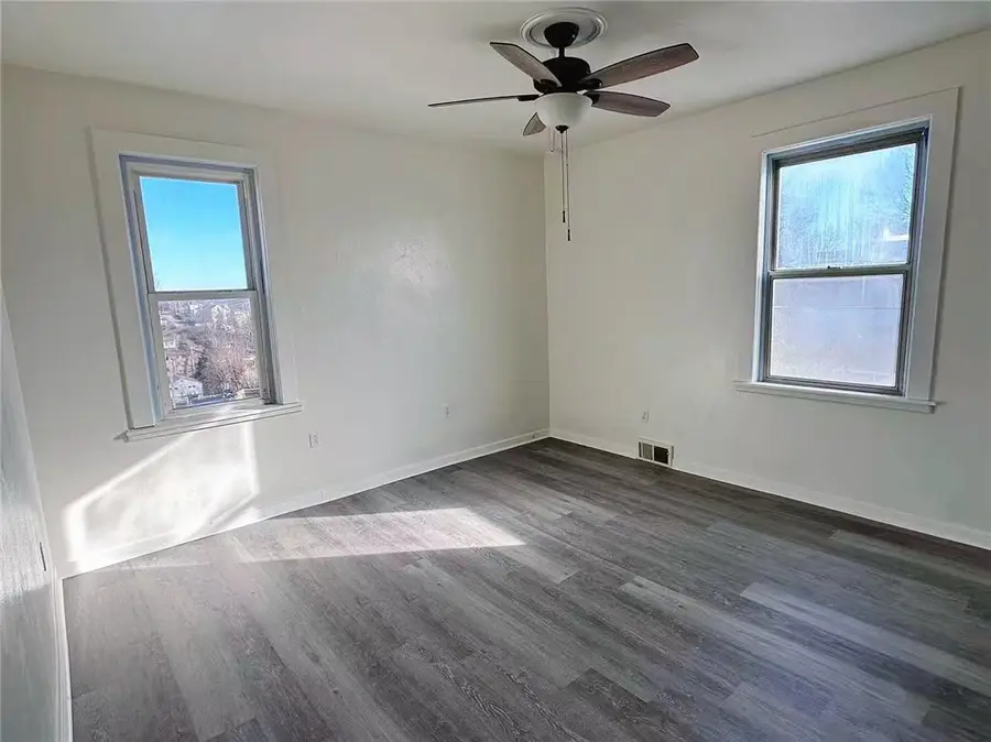 3141 Willett Rd, Brentwood, PA 15227 - #2