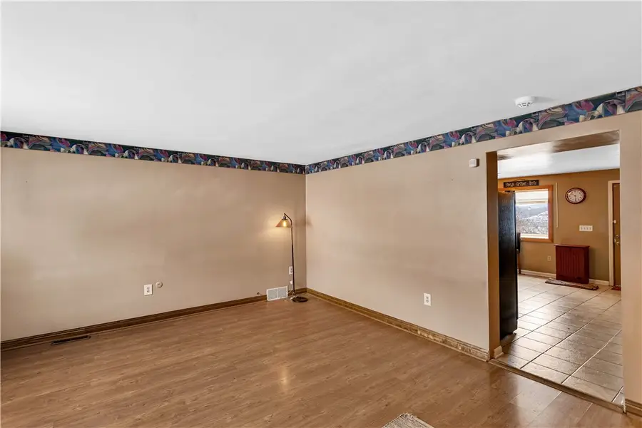 1264 8th Ave, Natrona Heights, PA 15065 - #2