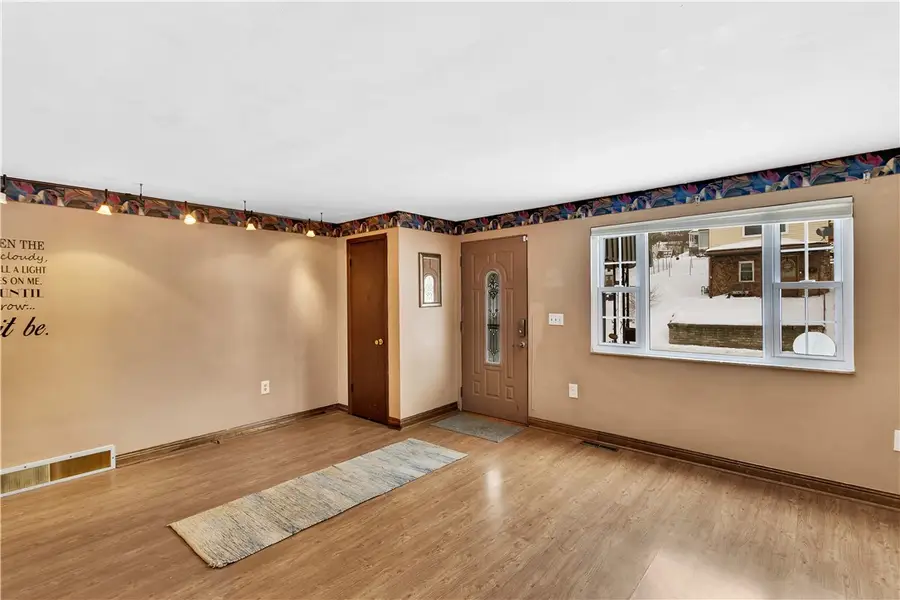 1264 8th Ave, Natrona Heights, PA 15065 - #3