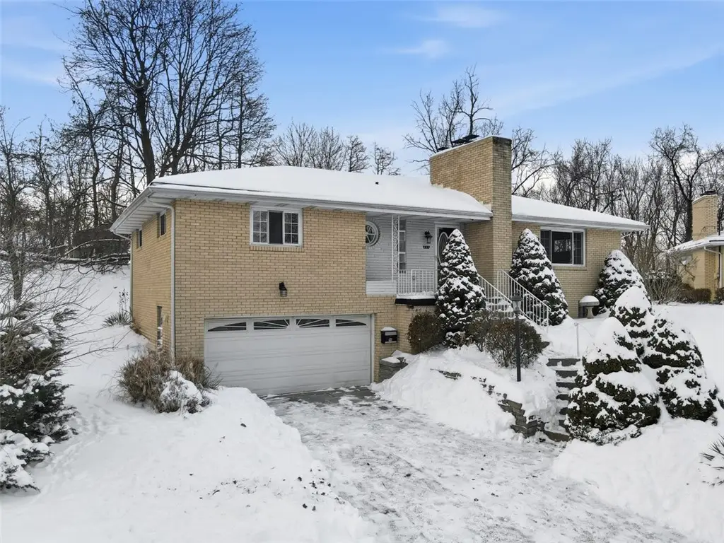 431 Colonial Dr, Monroeville, PA 15146 - #1