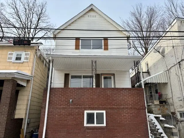 528 Logan, Carnegie, PA 15106 - #1