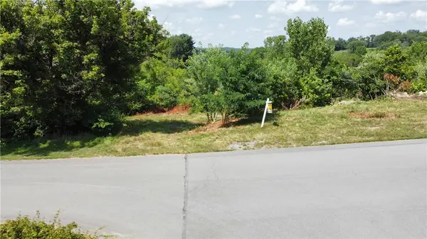 LOT 7 Windcrest Dr, Cecil, PA 15321