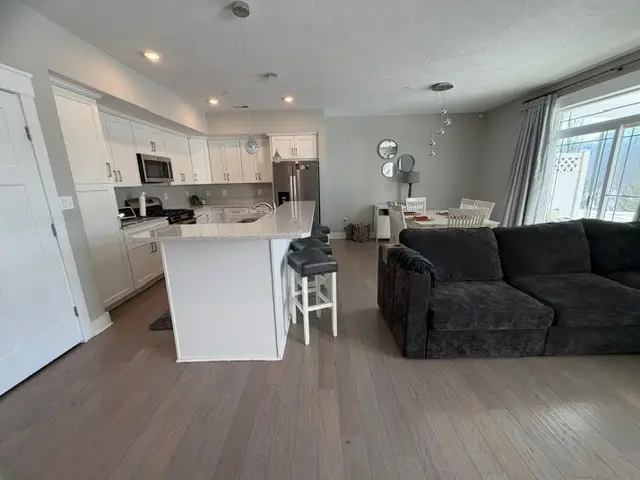 211 Settlers Ct, Venetia, PA 15367 - Image #3