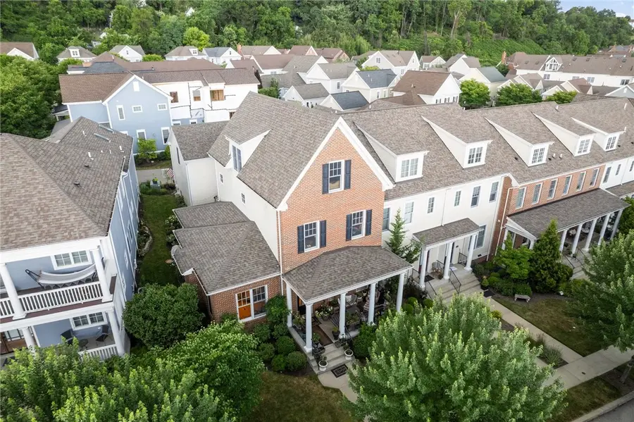 1641 Overton Ln, Squirrel Hill, PA 15217 - Image #2