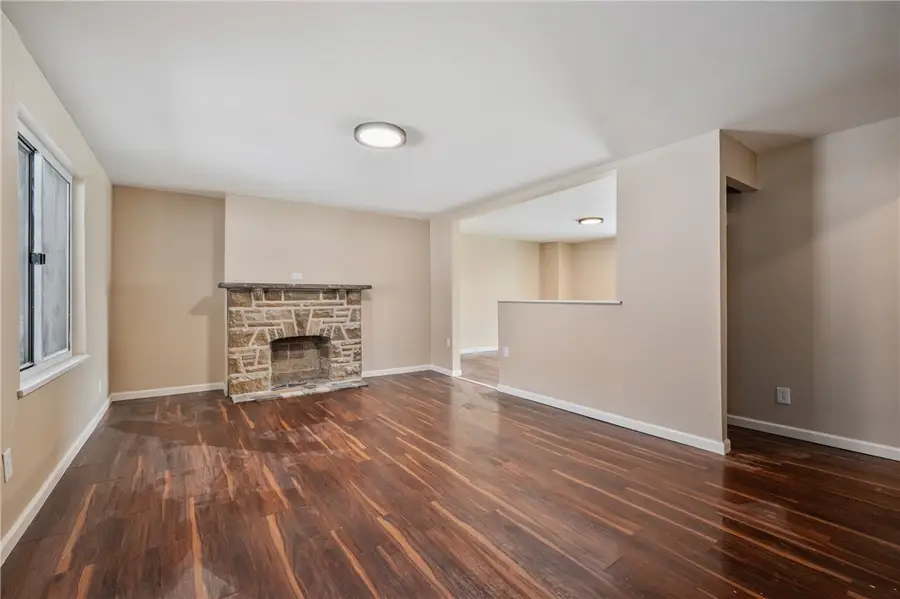 221 E Agnew Ave, Pittsburgh, PA 15210 - #3