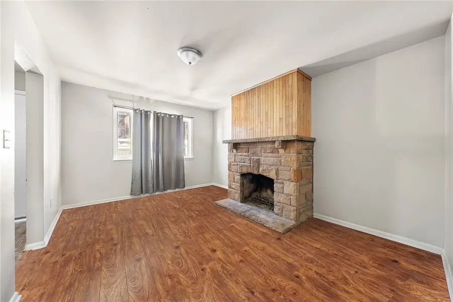 3586 Elmhurst Ave, Pittsburgh, PA 15212 - #3