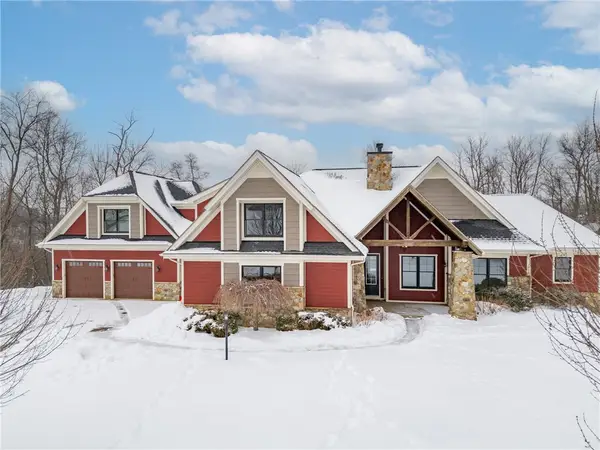 103 Vista Ct, Lancaster Twp, PA 16037