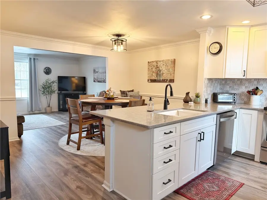 332 Parkwood Dr, Cranberry, PA 16066 - #3