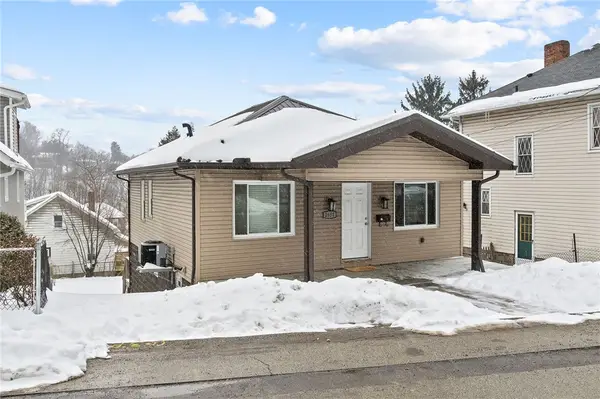 2652 Ivyglen St, Overbrook, PA 15227