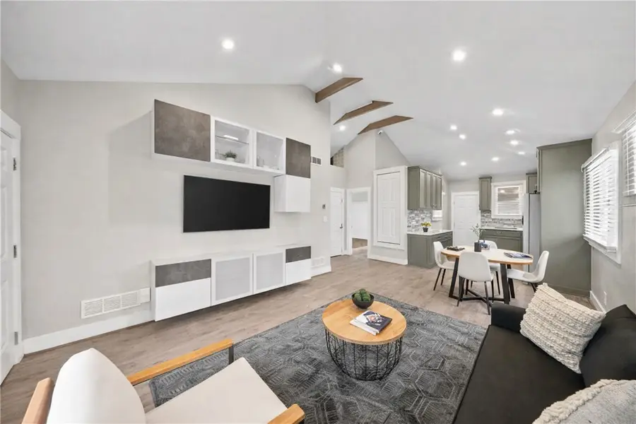 2652 Ivyglen St, Pittsburgh, PA 15227 - #2