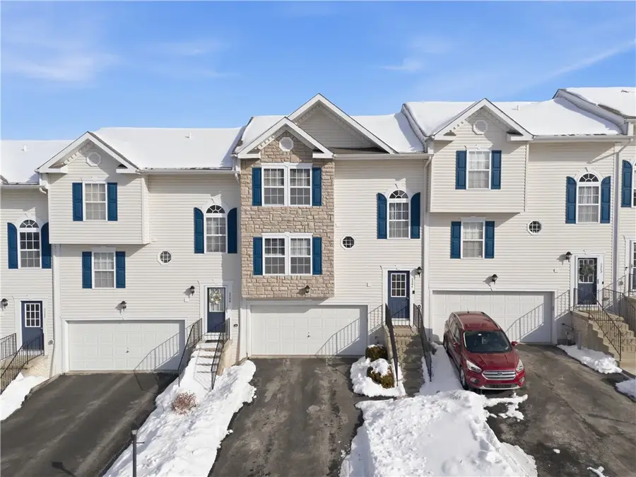 3204 Canterbury, North Fayette, PA 15126 - Image #2