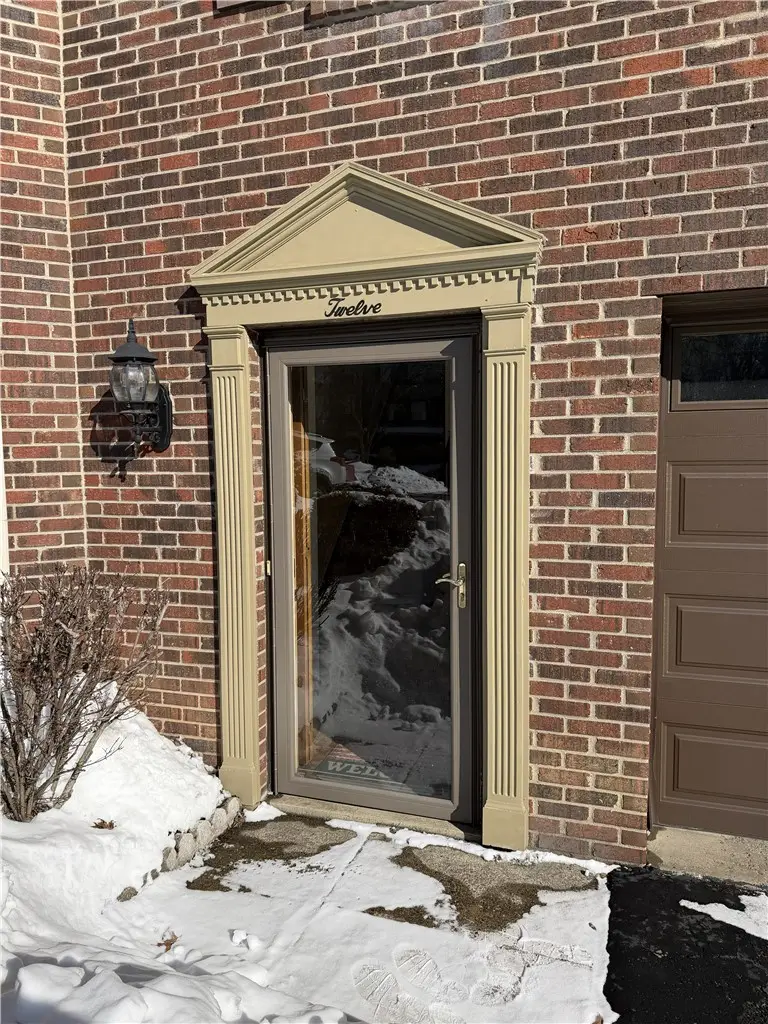 12 Hennig Dr, Whitehall, PA 15236 - Image #3