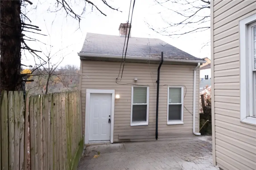 1604 Hatteras St, Pittsburgh, PA 15212 - #2