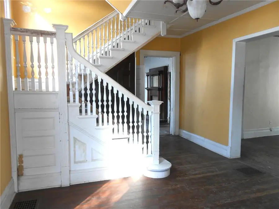 601 Locust Pl, Sewickley, PA 15143 - #2