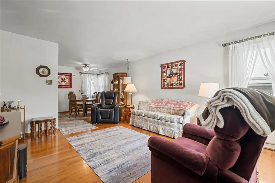 769 Clarksville Rd, Hermitage, PA 16148 - #2