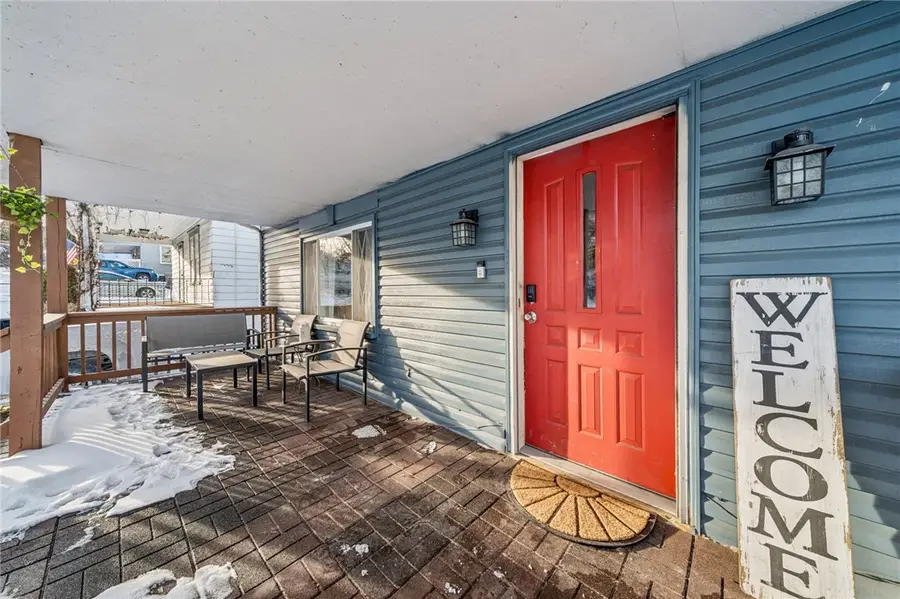 811 W Newton Rd, Greensburg, PA 15601 - #2